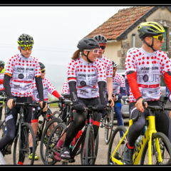 Creusot Cyclisme avec le département et Bernard Thévenet pour fêter le passage du tour de France à Uchon.
