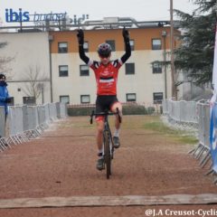 vidéo du cyclo-cross de Montceau le 11/12/2022 catégorie juniors