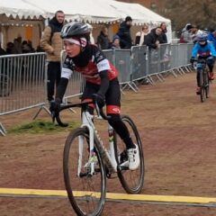 Antoine Dauvillaire second du Cyclo-cross de Montceau-les-Mines et Champion de Saone-et-Loire 2025