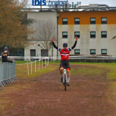 CX Montceau-les-Mines Bravo Esteban Gourgin 1er au scratch