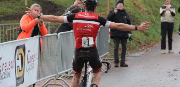 Esteban GOURGIN (Creusot Cyclisme) victorieux au Cx du Creusot